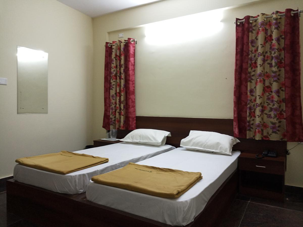 Sapphire Stay Bangalore Buitenkant foto
