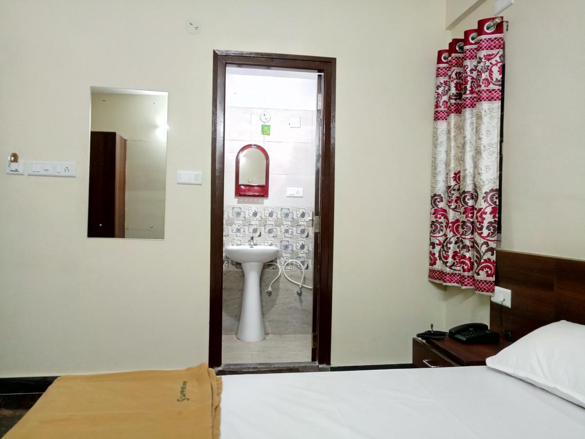 Sapphire Stay Bangalore Buitenkant foto