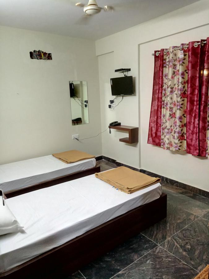 Sapphire Stay Bangalore Buitenkant foto